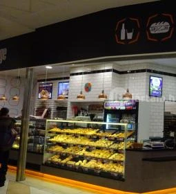 Sugár Pogácsa-Fornetti - Sugár Üzletközpont