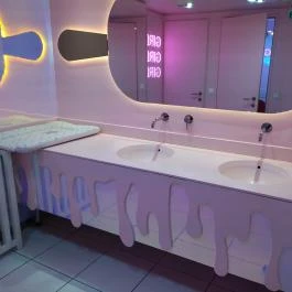 SUGAR! Shop - Paulay Ede utca, Budapest - Mosdó