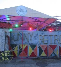 Sunny Corner Terasz és Bár