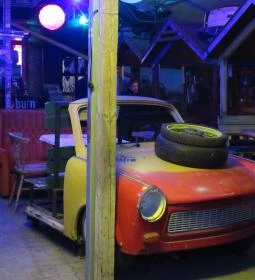 Sunny Corner Terasz és Bár