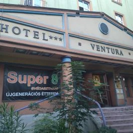 Super 8 Önkiszolgáló Étterem Budapest - Külső kép