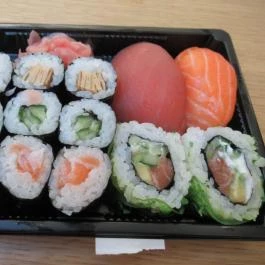 Sushi Time - WestEnd City Center Budapest - Étel/ital