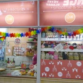 Süti - Cake & Shake - Rózsakert Bevásárlóközpont Budapest - Belső