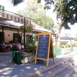 Svájci lak Étterem Nyíregyháza - Külső kép