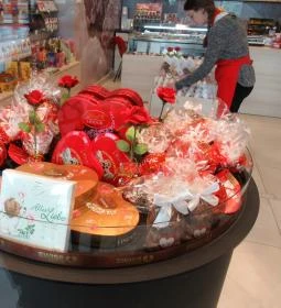 Swiss Selection - Etele Plaza