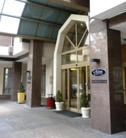 Adina Apartment Hotel 