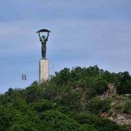 Szabadság szobor Budapest - Egyéb