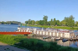 Szabadság Úszóház Szeged