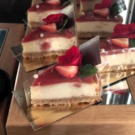 Szalon Kávézó Tata - Étel/ital