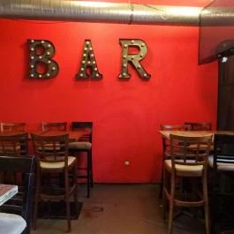 Szalonspicc Borbár & Kávézó Budapest - Belső