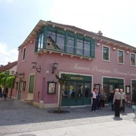 Szamos Múzeum Cukrászdája Szentendre - Külső kép
