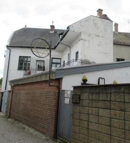 Szántó Emlék- és Imaház