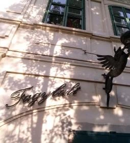 Százéves Cukrászda