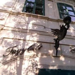 Százéves Cukrászda, Gyula - Külső kép