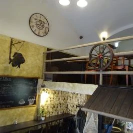 Szegedi Halbisztró Kiskőrössy 2.0, Budapest - Belső