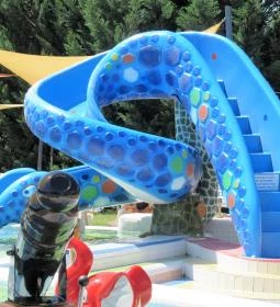 Szekszárdi Családbarát Strand- és Élményfürdő