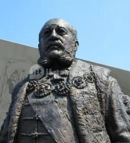 Széll Kálmán szobra