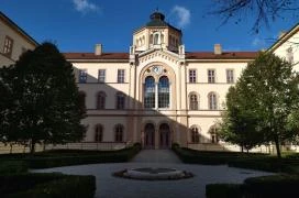 Szent Adalbert Központ Esztergom