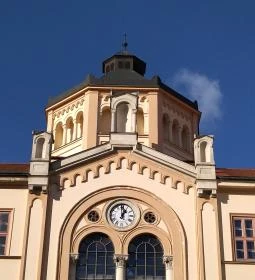 Szent Adalbert Központ