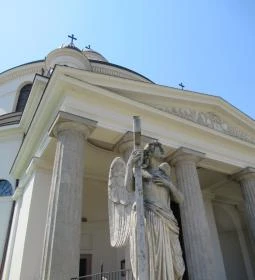 Szent Anna-plébániatemplom