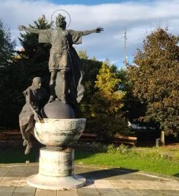 Szent István és Boldog Gizella szobra 