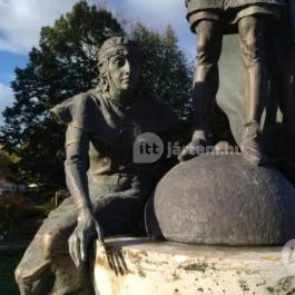 Szent István és Boldog Gizella szobra , Zalakaros - Egyéb