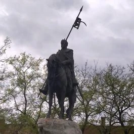 Szent István-lovasszobor Makó - Egyéb