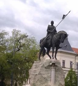 Szent István-lovasszobor