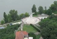 Szent István megkoronázása szoborcsoport Esztergom