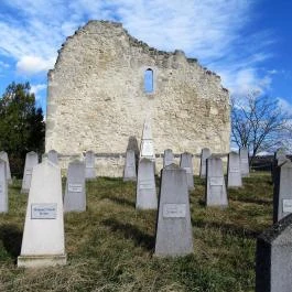 Szent Kereszt-templom romja Biatorbágy - Egyéb