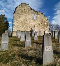 Szent Kereszt-templom romja