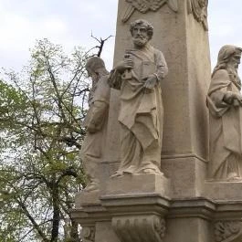 Szentháromság szobor Makó - Egyéb