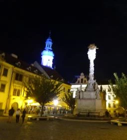 Szentháromság-szobor