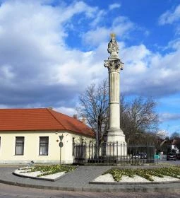 Biai Szentháromság szobor