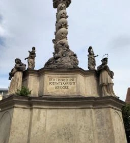 Szentháromság-szobor