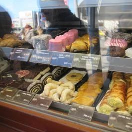 Szépvölgyi Pékség - Örs Vezér tere Budapest - Étel/ital