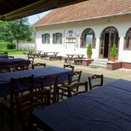 Szeri Csárda Ópusztaszer - Külső kép