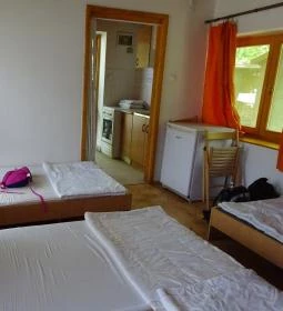 Szeri Kemping, Apartman & Diákszállás