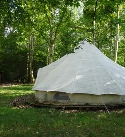 Szeri Kemping, Apartman & Diákszállás