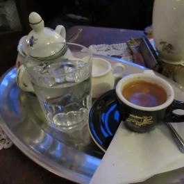 Szerpentin Szalon Régiségbolt & Kávézó Budapest - Étel/ital