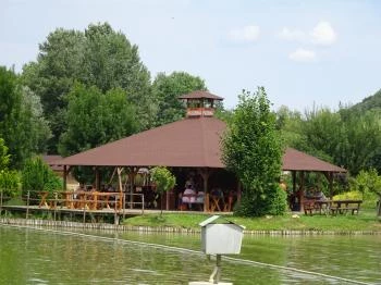 Sziget Pizzéria - Sobri Jóska Élménypark Kislőd