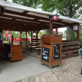 Strand Büfé, Szigetcsép - Külső kép