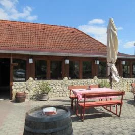 Sziklakert Étterem, Alsópáhok - Egyéb