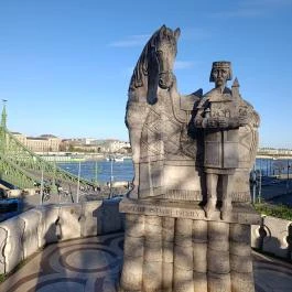 Sziklatemplom, Budapest - Külső kép