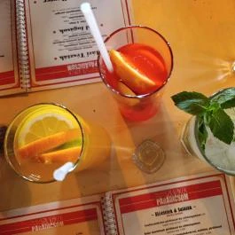 Szilvakék Paradicsom Budapest - Étel/ital