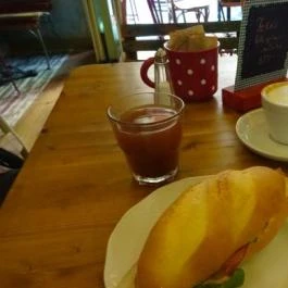 Szimpla Háztáji Budapest - Étel/ital