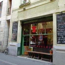 Szimpla Kert Budapest - Külső kép