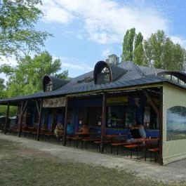 Színes Büfé Balatonlelle - Külső kép