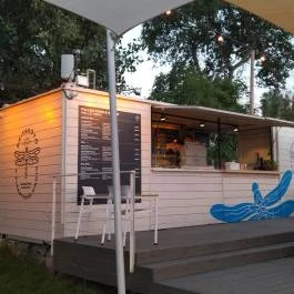 Szitakötő Street Food Budapest - Belső