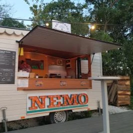 Szitakötő Street Food Budapest - Belső